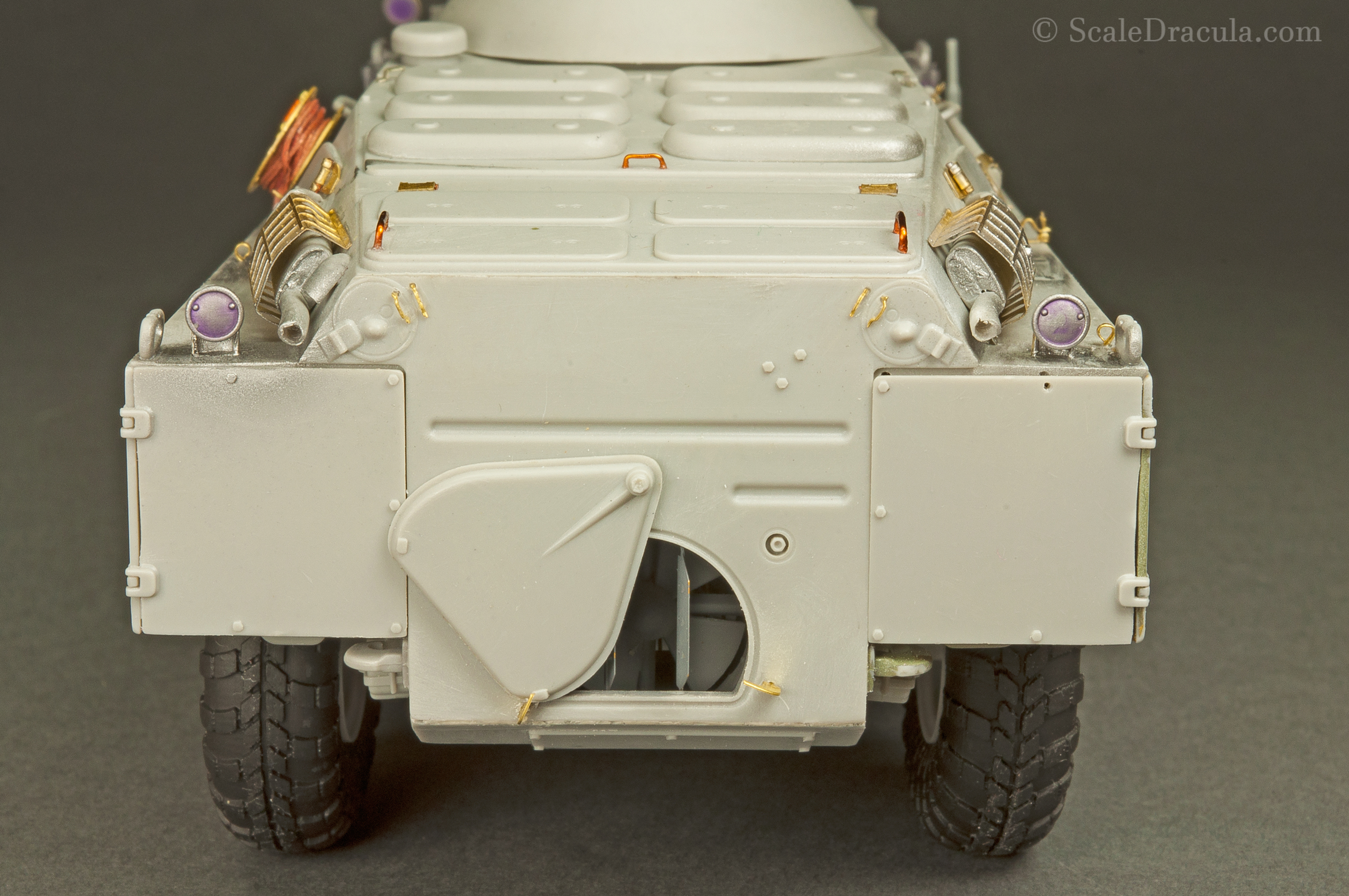 Model ready for painting, BRDM-2 by Trumpeter
