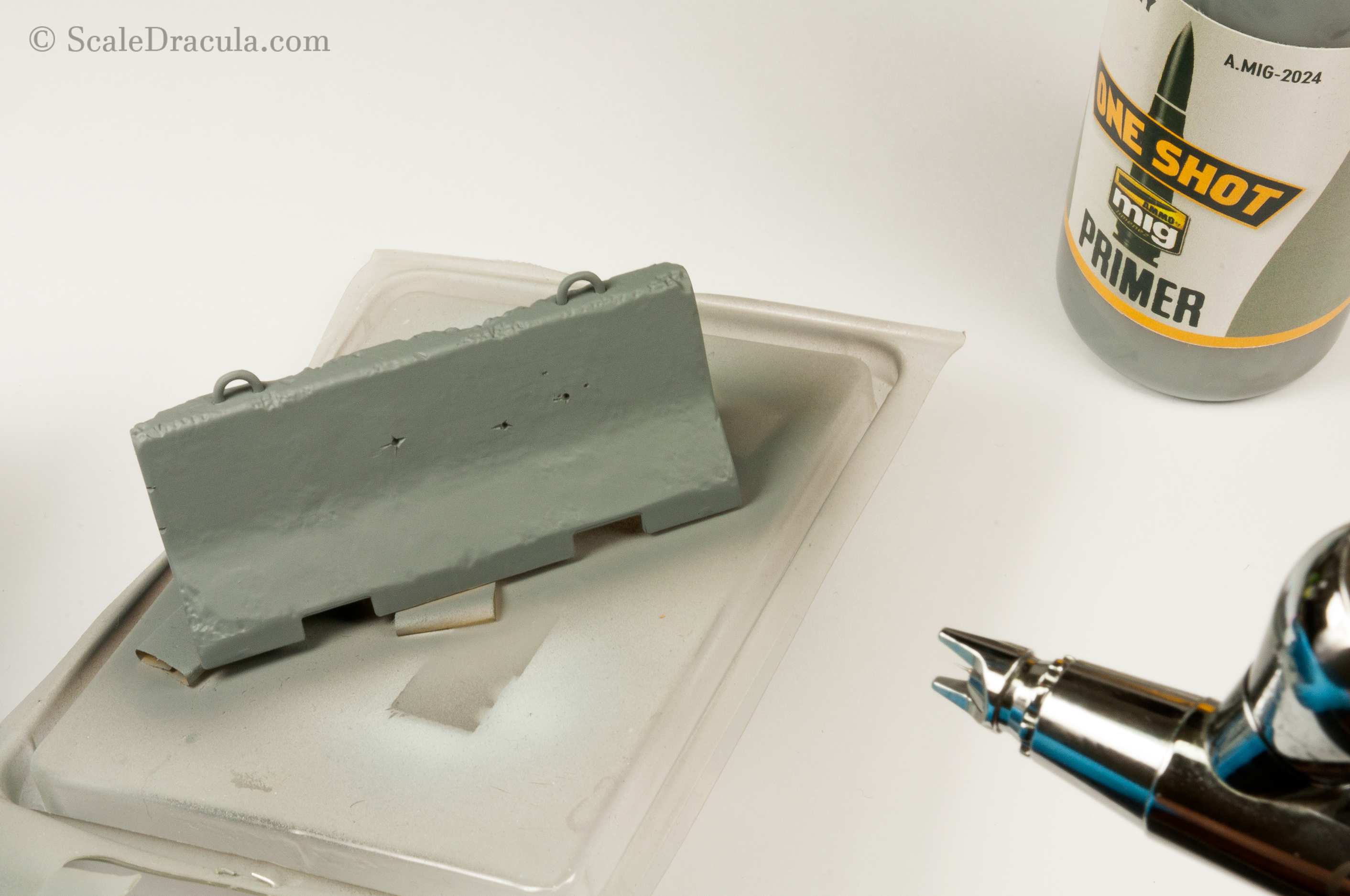 How to paint and weather concrete SBS, 1:35 road barrier